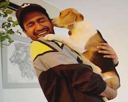 Kaushal loves to play with his dog Bella whenever he finds time from his busy schedule.